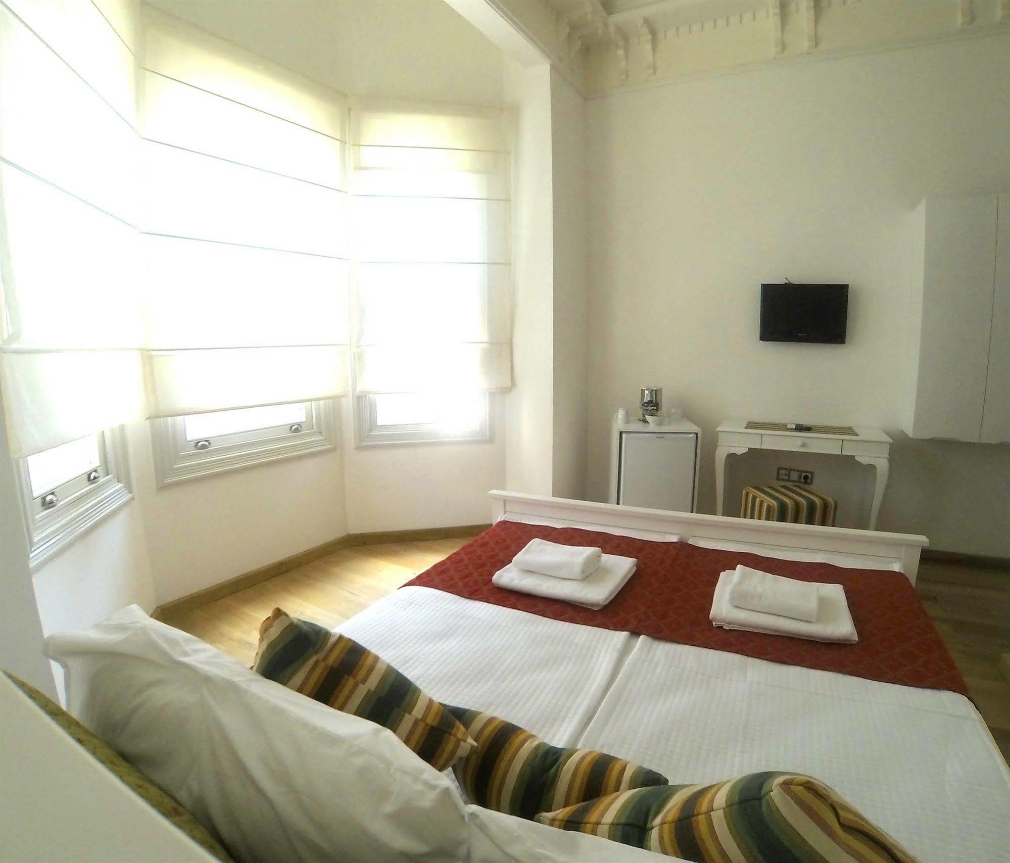 Pi Art Butik Otel Istanbul Bagian luar foto